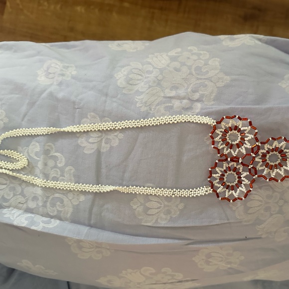 handmade Beaded blossom necklace - Picture 2 of 4